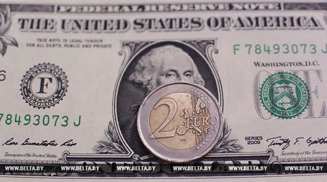 23 лютага ў Беларусі выраслі курсы долара і еўра