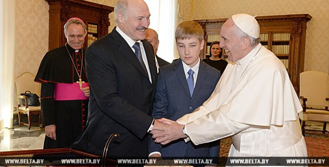 Лукашэнка хоча, каб Папа Францішак сустрэўся ў Беларусі з патрыярхам Кірылам