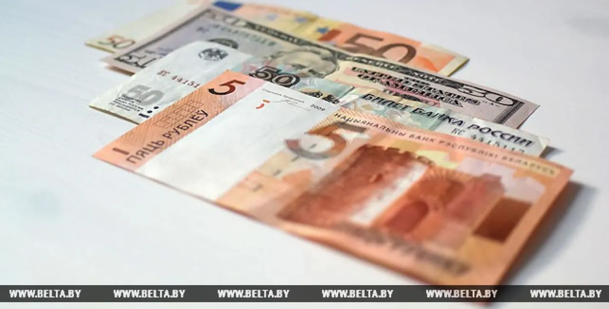 У Беларусі выявілі дзевяць падробленых банкнот беларускіх рублёў