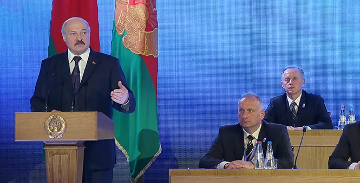 Омбудсмен и президент. Лукашенко обещал ввести эту должность еще в 2001 году