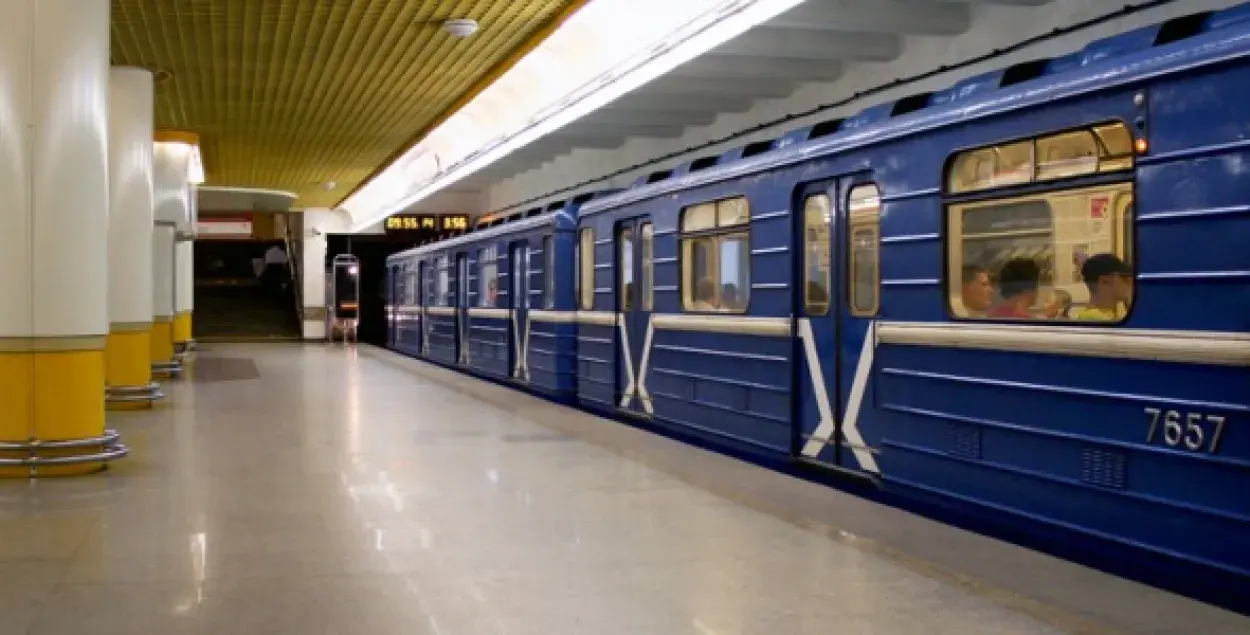 У мінскае метро вярнулася англійская мова