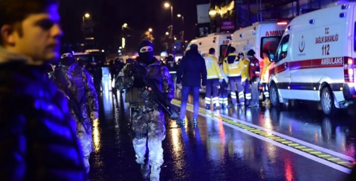 "Ісламская дзяржава" ўзяла адказнасць за расстрэл людзей у Стамбуле 