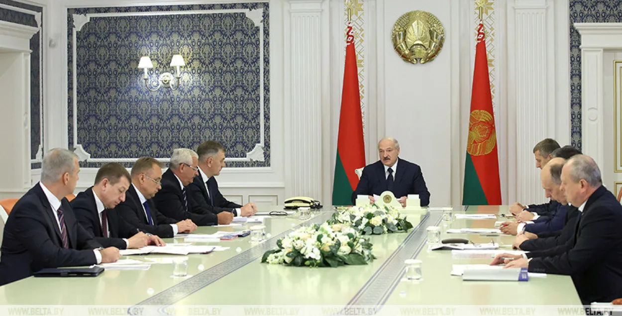 Лукашенко на совещании / БЕЛТА​