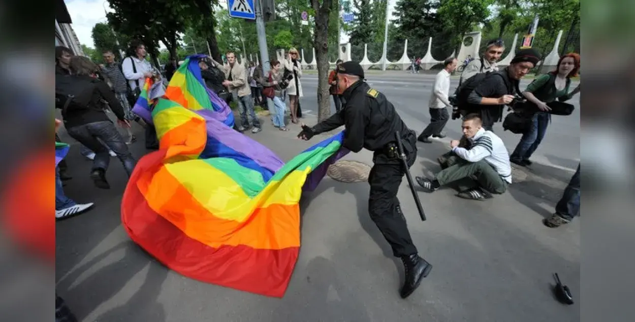 Разгон гей-парада в Минске / kpax.livejournal.com