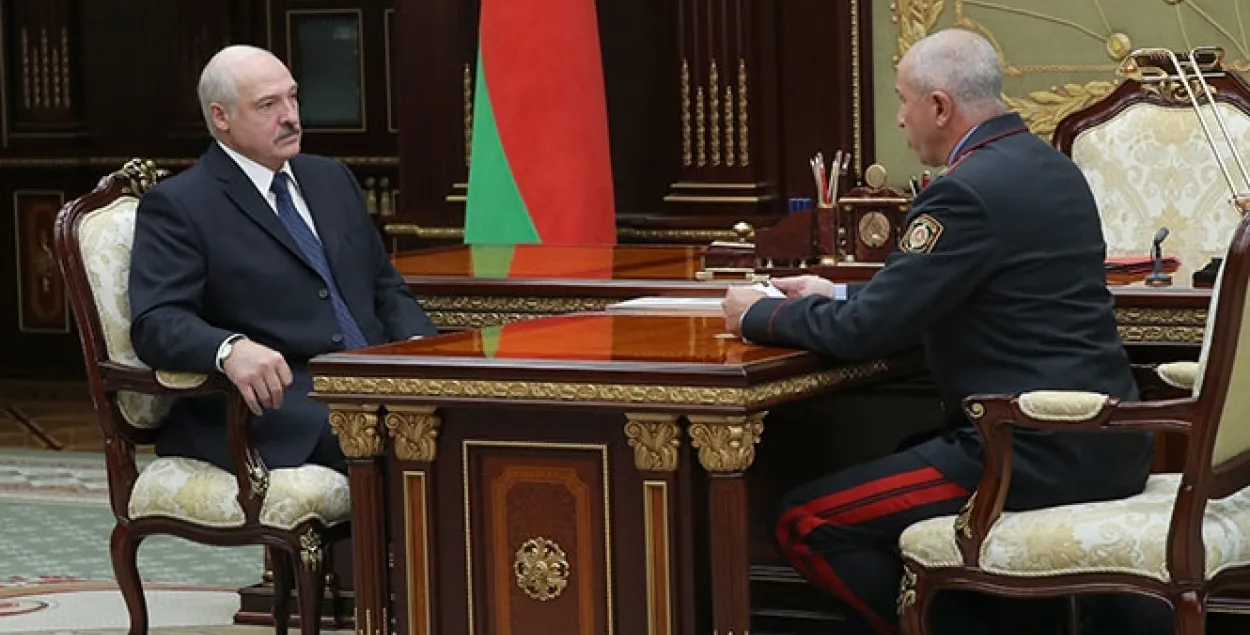 Лукашэнка загадаў міліцыі змагацца з каранавірусам