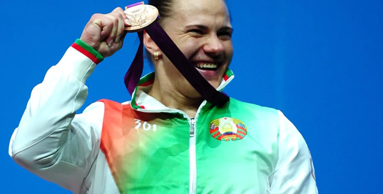 Беларускую цяжкаатлетку пазбавілі "бронзы" Алімпіяды-2012