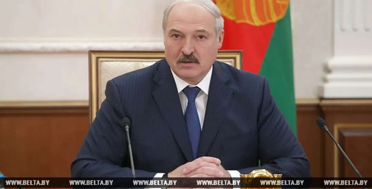 Лукашэнка: Беларусь не згорне ваенную супрацу з Расіяй з-за спрэчак па нафце