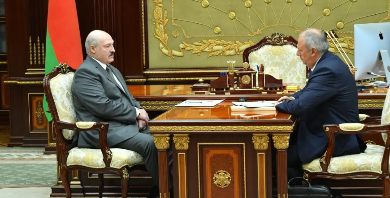 Лукашэнка: у 75-годдзе Перамогі Расія прадае Германіі газ па $70, нам — па $127