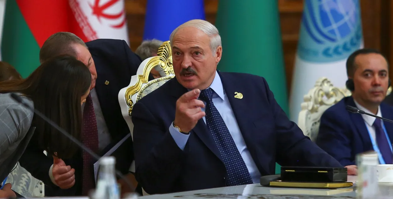 У ЕС Лукашэнку назвалі "кіраўніком сеткі перавозчыкаў нелегальных мігрантаў"