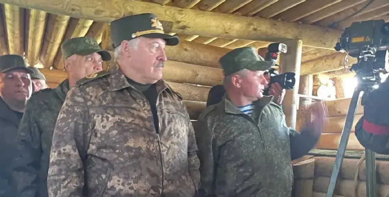 Аляксандр Лукашэнка падчас наведвання беларуска-ўкраінскай мяжы, 2023 год
