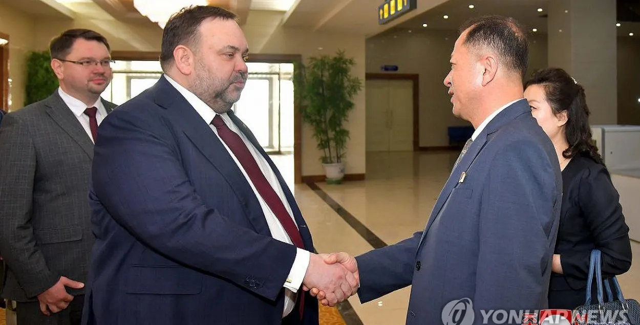 Евгений Шестаков прибыл с визитов Пхеньян
