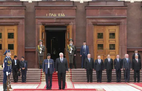 Президент Боливии Эво Моралес ушёл в отставку