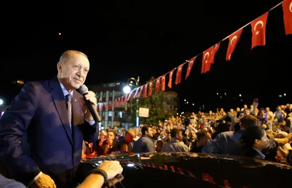 Рэжым надзвычайнага становішча ў Турцыі працягнулі на тры месяцы