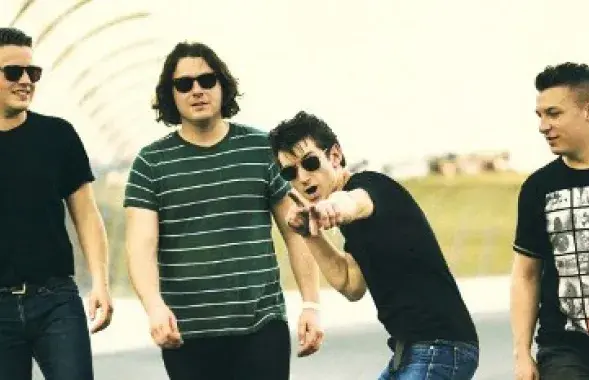 Arctic Monkeys выпусцілі новы кліп (відэа)