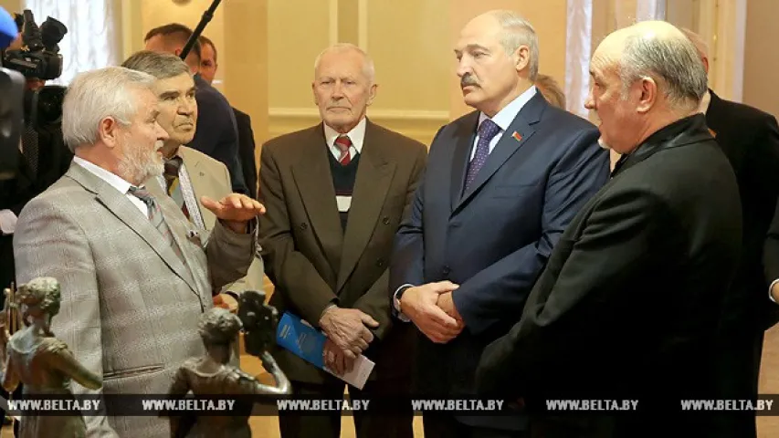 Лукашэнка чакае беларускае кіно, на якое б "народ валам ішоў"