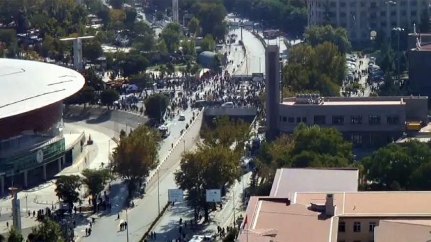 У Анкары адбыліся выбухі: дзясяткі загінуўшых, сотні пацярпелых (фота, відэа)