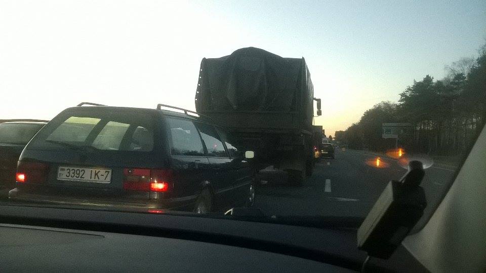 На ўездзе ў Мінск з боку Магілёва утварыўся вялікі затор (фота)