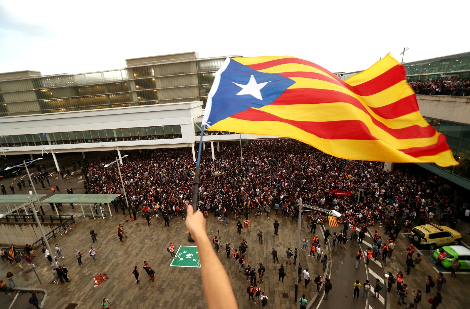 Урад Іспаніі памілаваў лідараў каталонскіх незалежнікаў