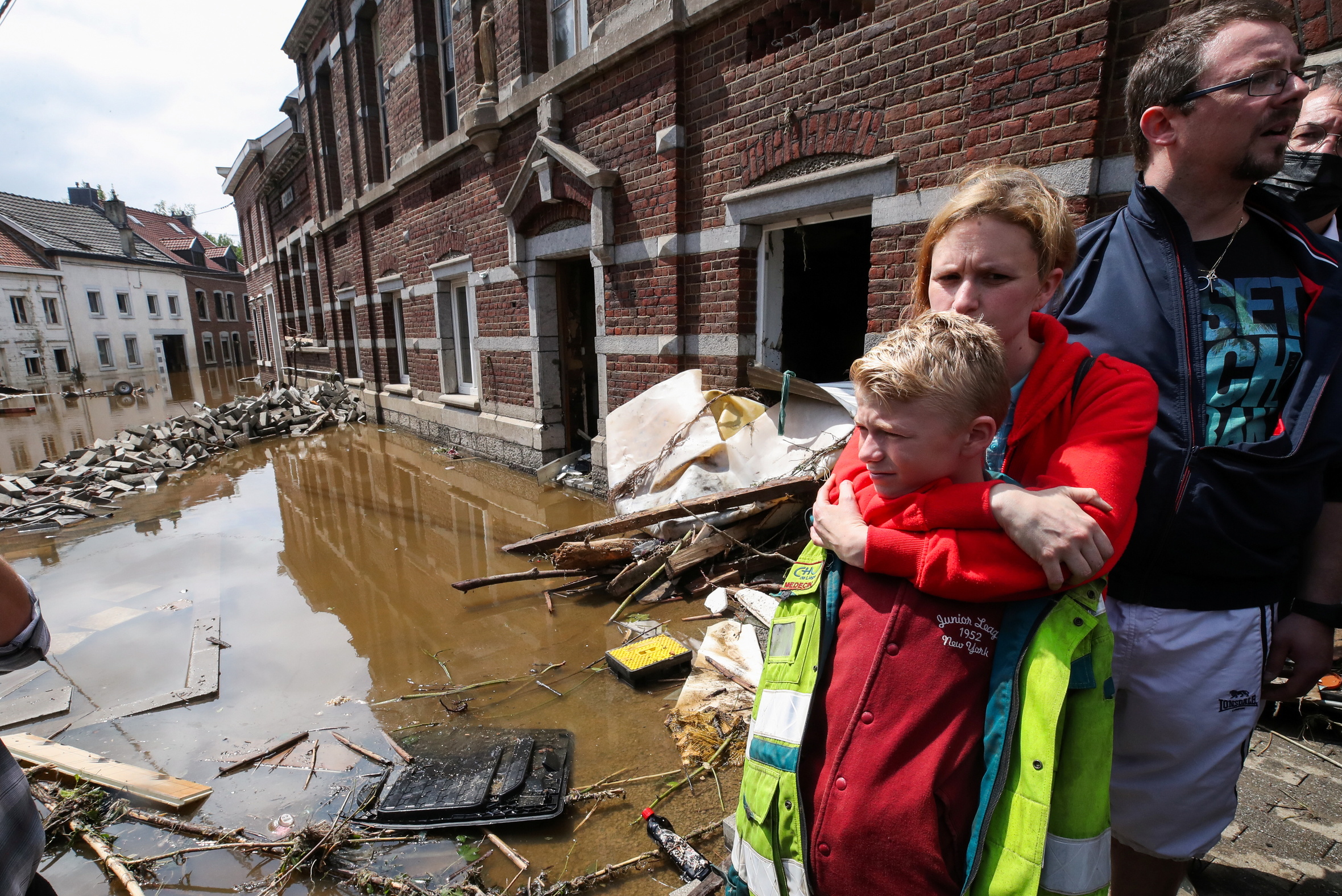 Она утонула: как Европа справляется с последствиями наводнения 