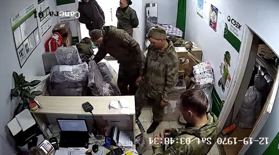 “Чек не нашли, когда грабили в Буче?”: что продают российские военные в Беларуси