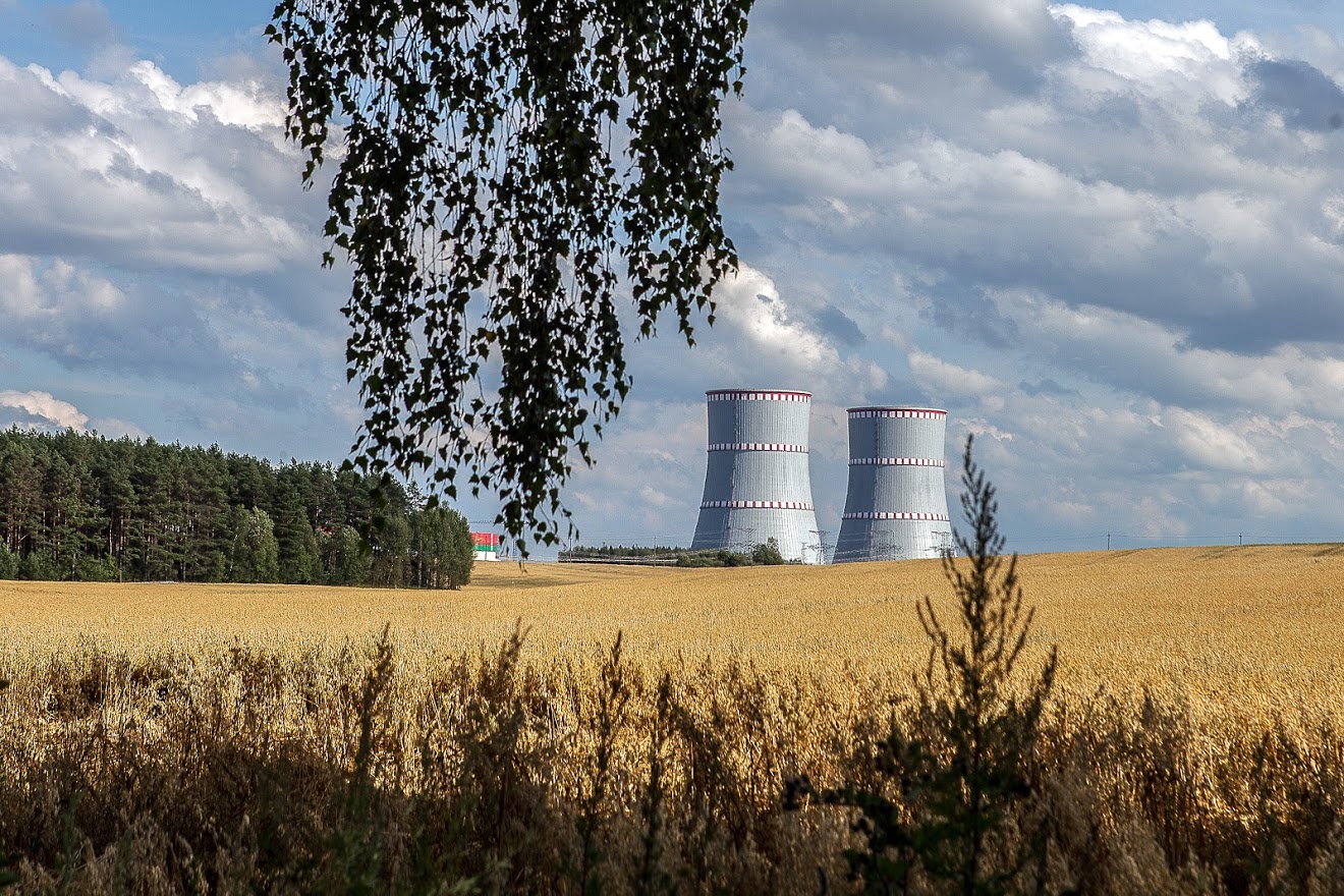 Многовекторность: как (по-разному) Беларусь поссорилась почти со всеми соседями