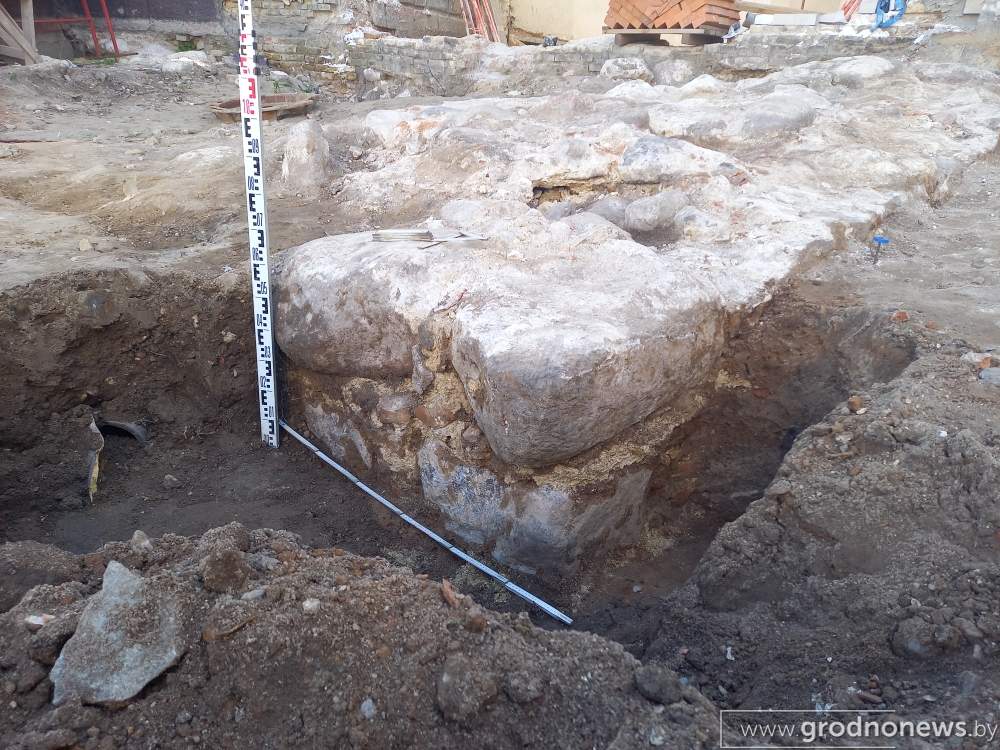 У Гродне археолагі знайшлі падмурак вежы часоў Вітаўта Вялікага