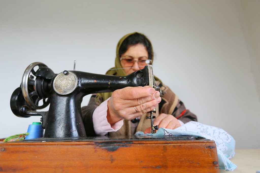 "Да что там девушка может": как азербайджанка открыла свой бизнес в глухом селе