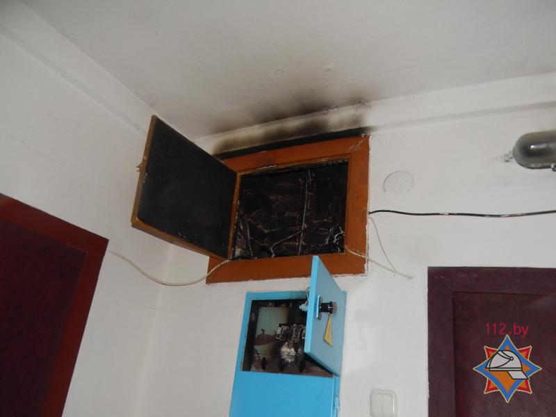 У Баранавічах загарэўся электрашчыт у доме — 15 кватэр засталіся без святла 