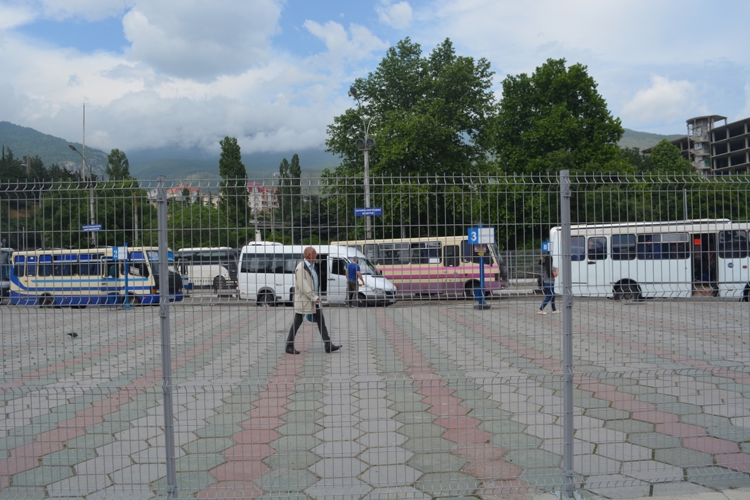 Полуостров огражденный. Новый символ Крыма — заборы!