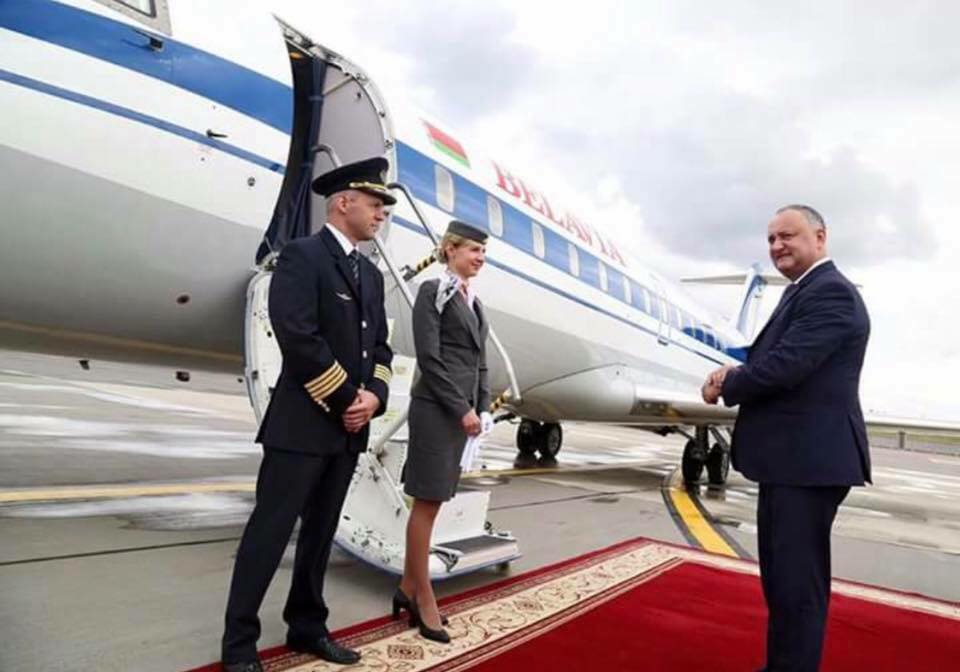 Президент Молдовы улетел из Минска за наш счёт "в знак того, что диалог удался"