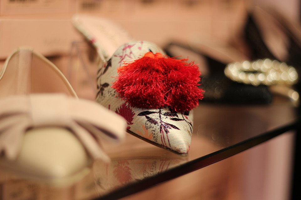 В Беларуси ввели маркировку обуви. Чем это грозит поставщикам и покупателям
