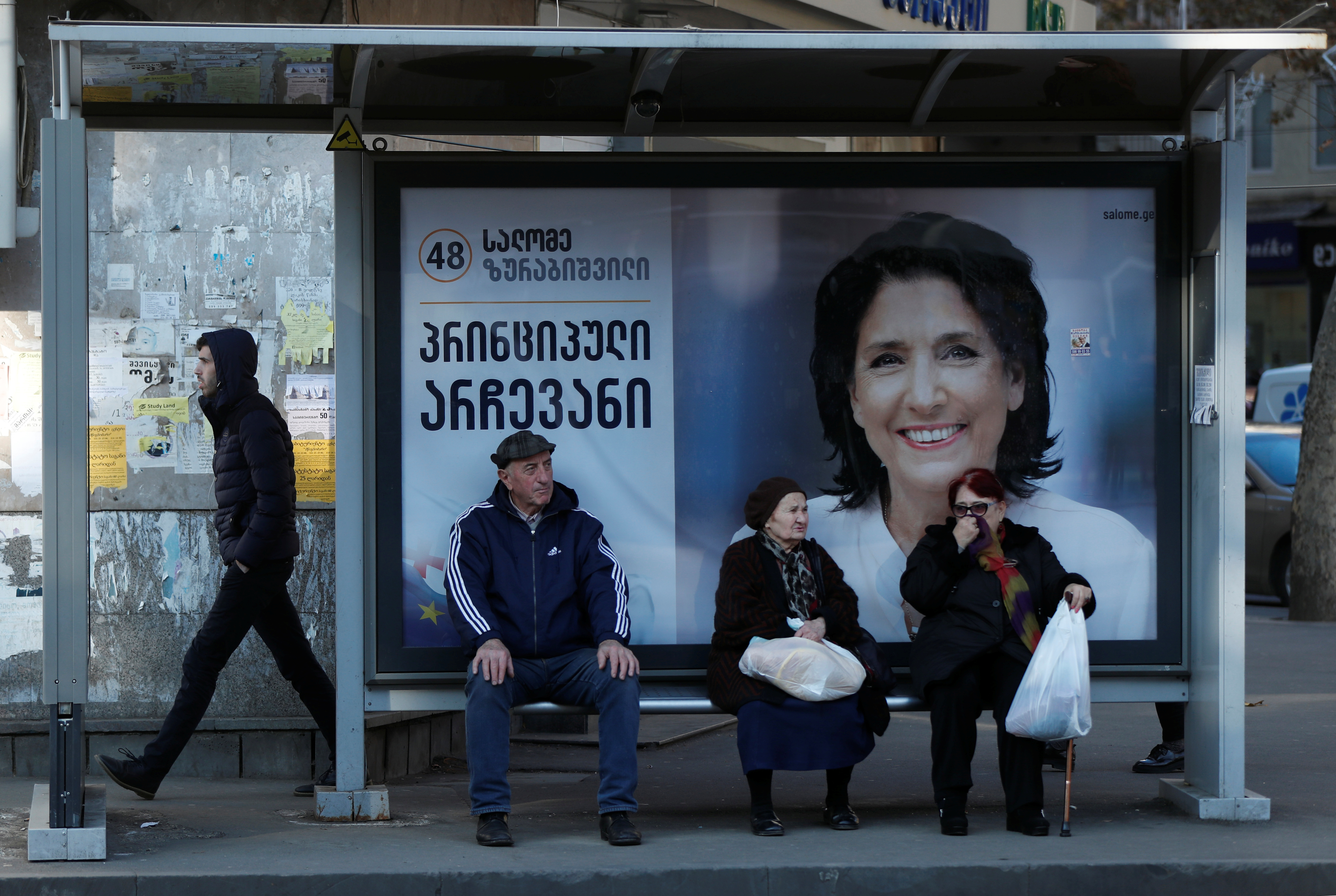 Попытка номер два — в Грузии пройдёт второй тур президентских выборов