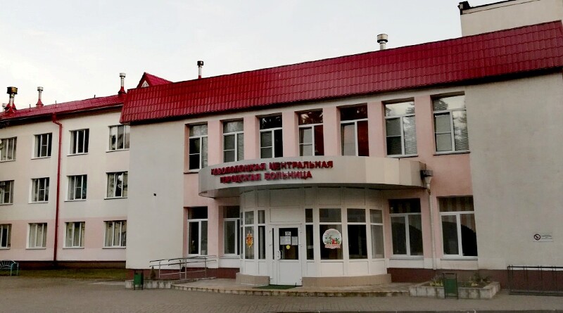 “Коридоры забиты больными”: врачи и пациенты о новой волне COVID-19 в Беларуси