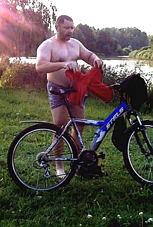 У Мінску шукаюць мужчыну, які ўдарыў ратавальніка (фота)