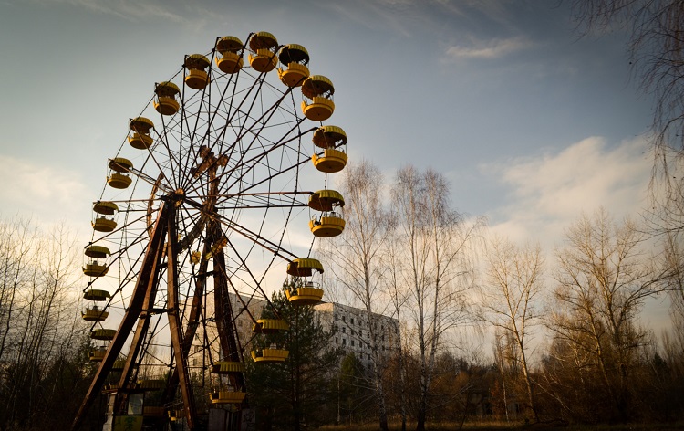 “Монстры” и “Мотыльки”: Чернобыльская авария как сюжет для масскульта