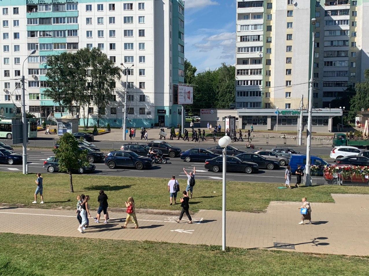 АМАП разагнаў людзей, якія ўскладалі кветкі каля станцыі метро "Пушкінская"