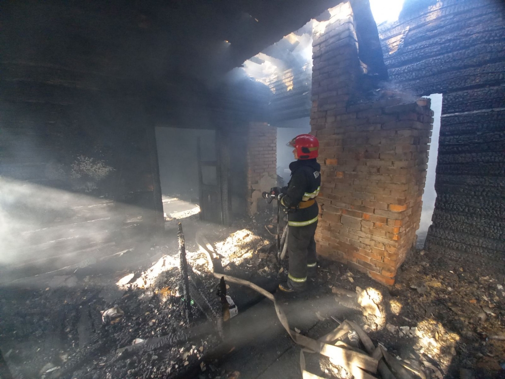 В Лельчицком районе на пожаре погиб шестилетний мальчик