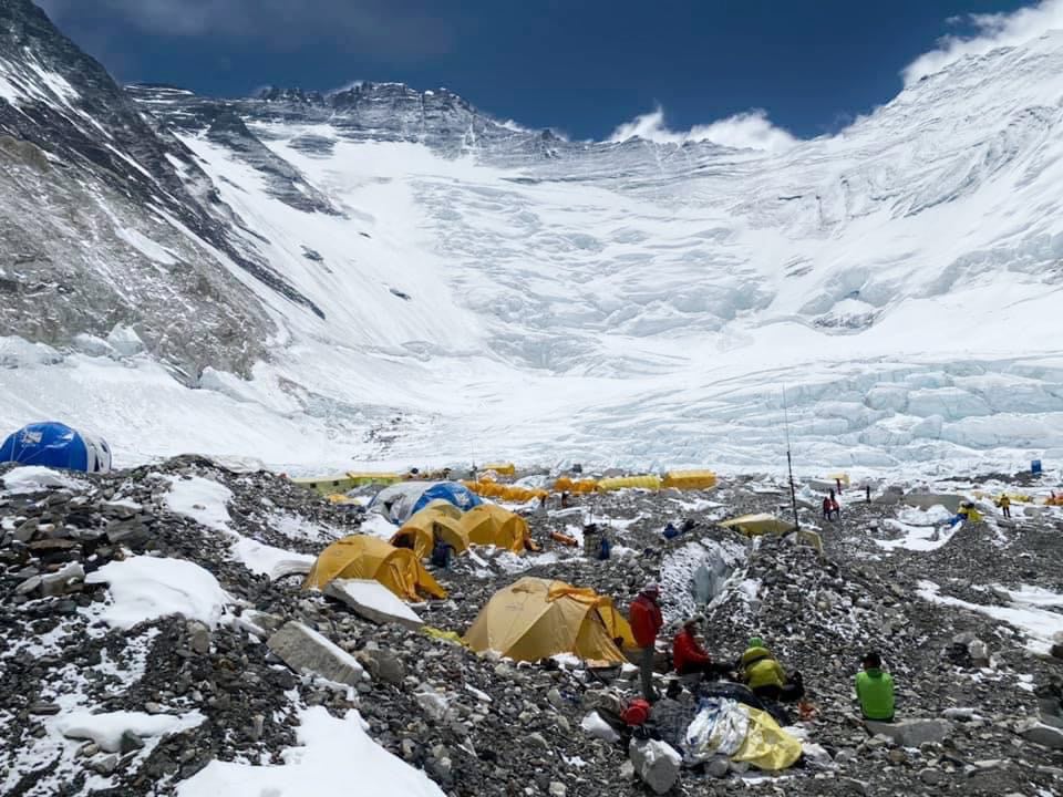Альпинистка Лилия Яновская не оставляет надежды поднять БЧБ-флаг на Эверест