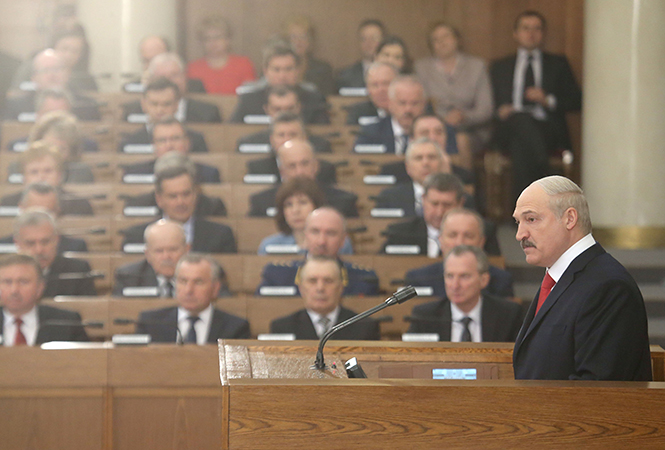 Похоже, у Лукашенко сменился спичрайтер. Объясняем, почему
