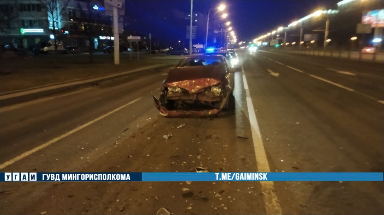 В Минске водитель с 2,65 промилле собрал "паровозик" из четырёх авто