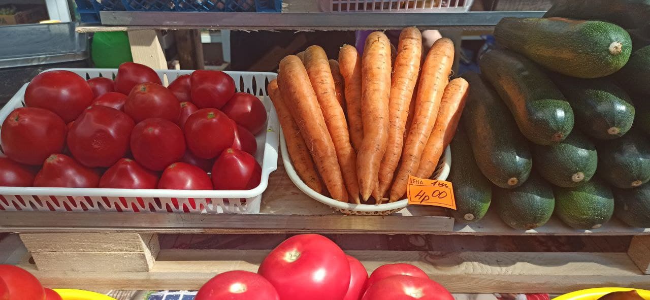 Кто ещё не вложился в морковь? Изучаем цены на овощи и удивляемся