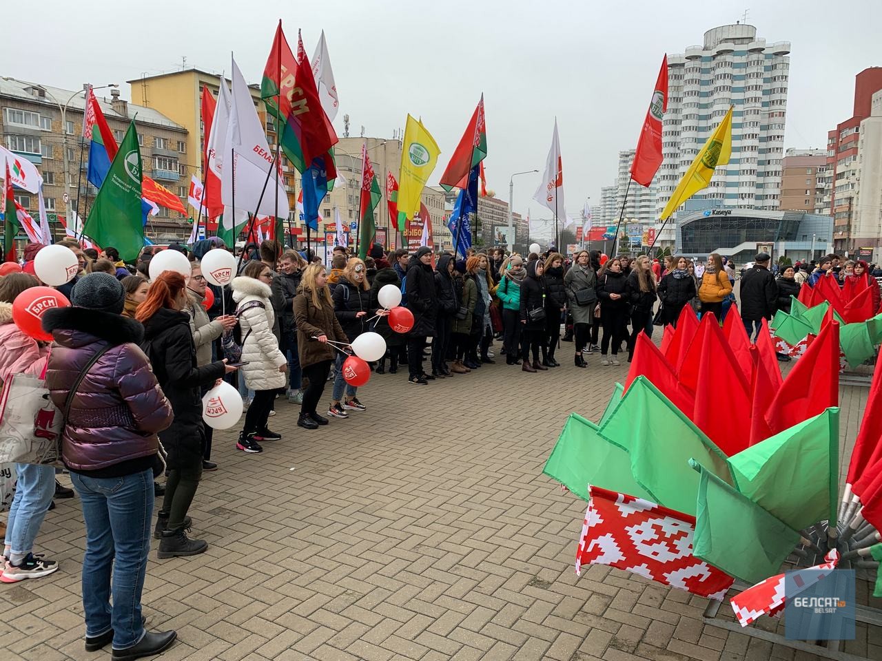 Парад пикетов на "Комаровке": Шатунов, Агурбаш, БРСМ и оппозиция
