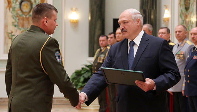 В Беларуси стало на 8 генералов больше