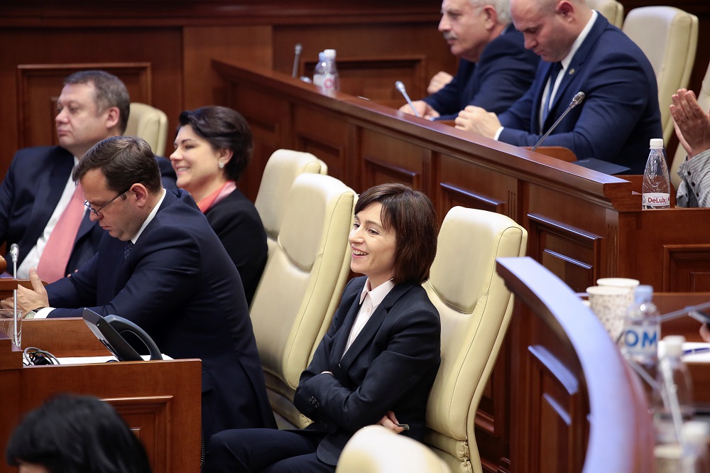 В Молдове отправили в отставку новое правительство во главе с премьером. Почему?