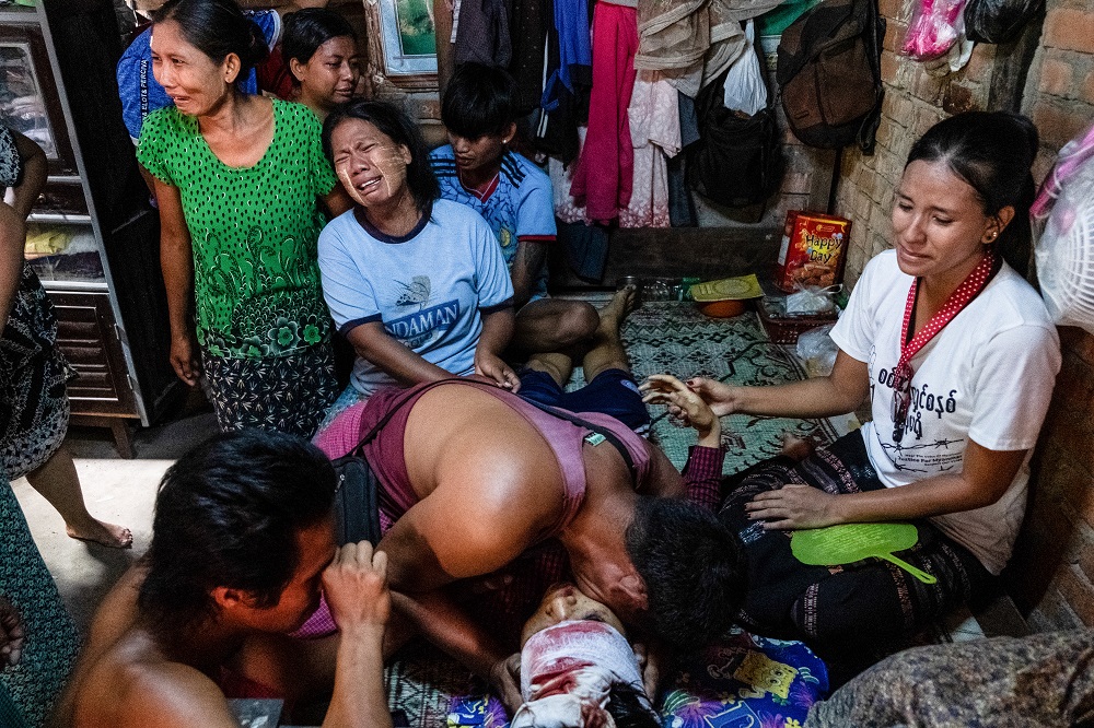 Пуля — за выброшенный мусор: что происходит в Мьянме