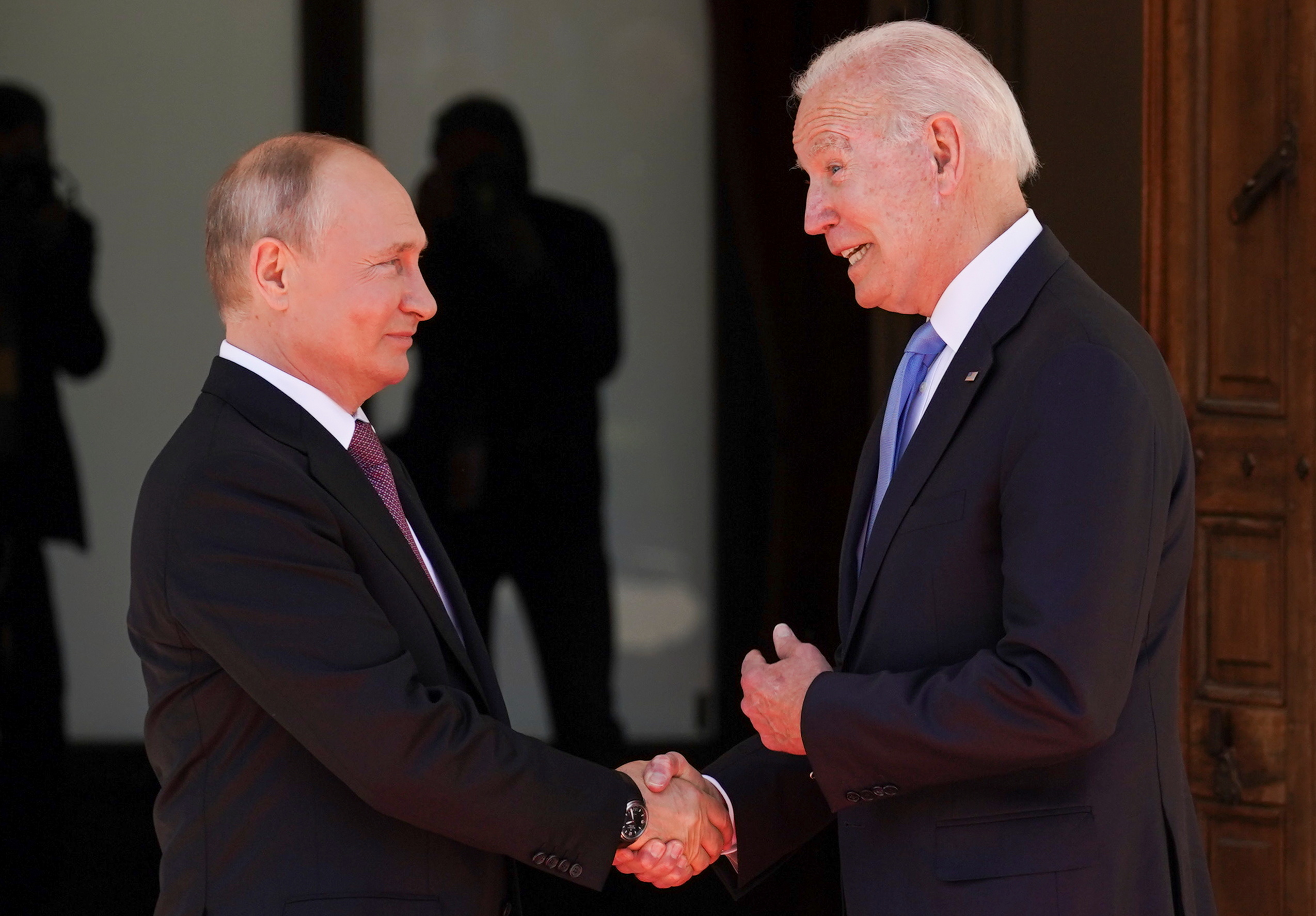 “Беларусь не в приоритете”: эксперты — об итогах встречи Байдена и Путина