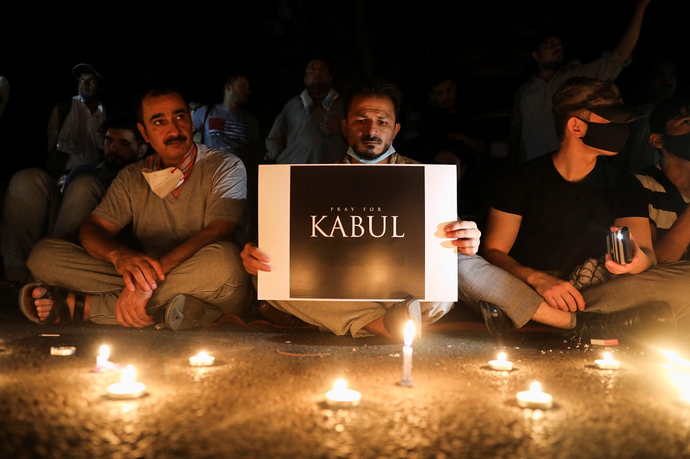 В результате ракетного удара по Кабулу погибло 9 человек из одной семьи