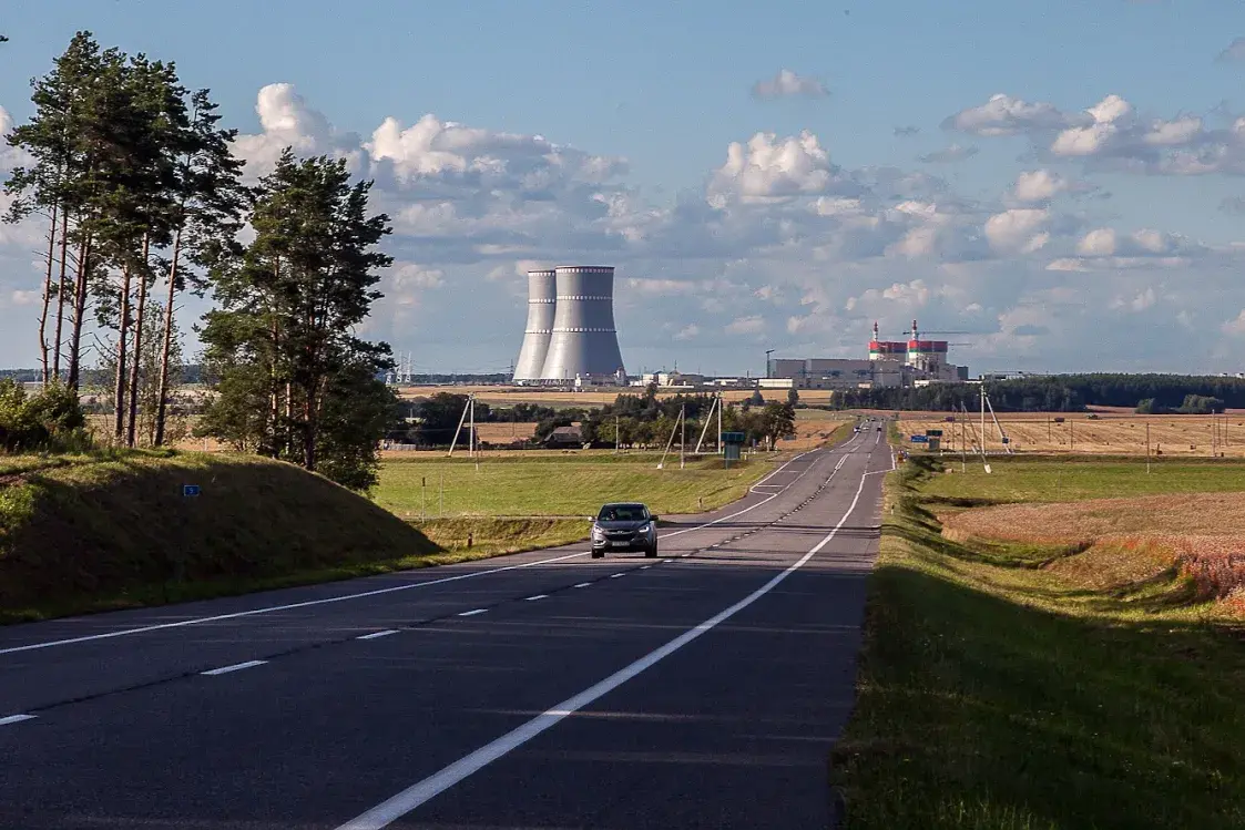 Электроэнергия подорожает на 40%: кому “очень выгодна” вторая АЭС в Беларуси