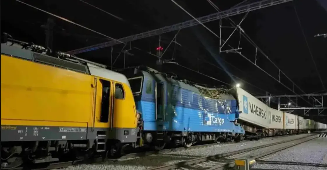 В Чехии столкнулись пассажирский и грузовой поезда — есть погибшие