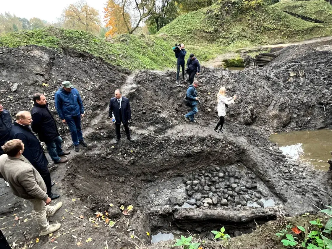 Галоўчанка на Менцы паглядзеў на "глыбіню нацыянальнай гісторыі Беларусі"